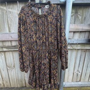 Boutique Vintage Paisley Long Sleeve Dress
